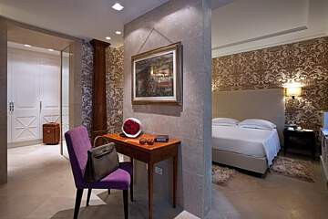 The Ashbee Hotel