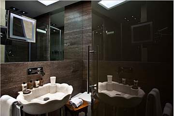 The Ashbee Hotel