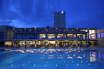 The Oasis by Don Carlos Resort