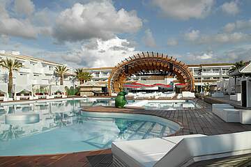 Ushuaïa Ibiza Beach Hotel