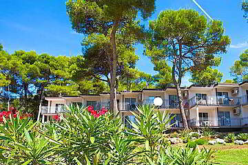 Verudela Beach Villa Resort