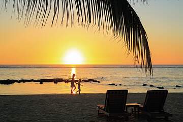 Victoria Beachcomber Resort & Spa