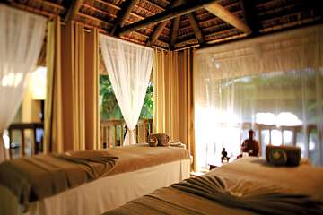 Victoria Beachcomber Resort & Spa