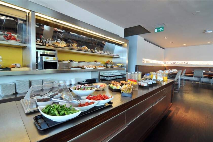B Hotel