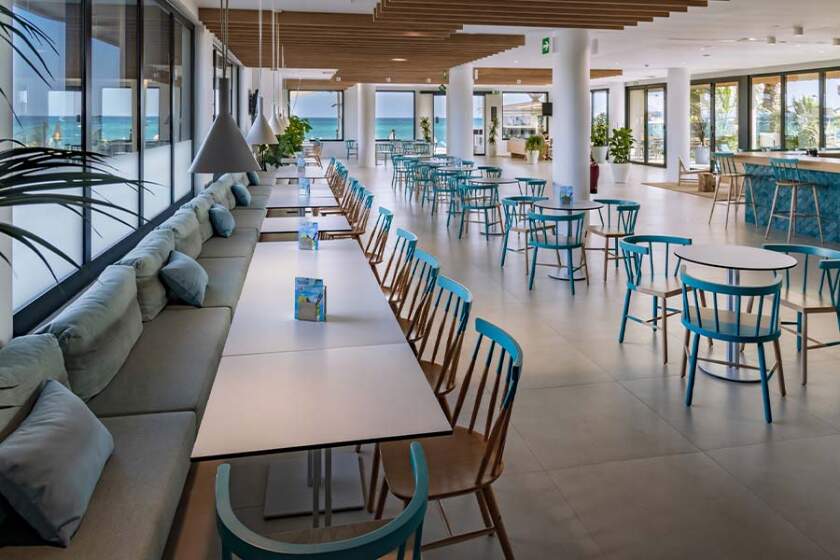 Caprici Beach Hotel & Spa