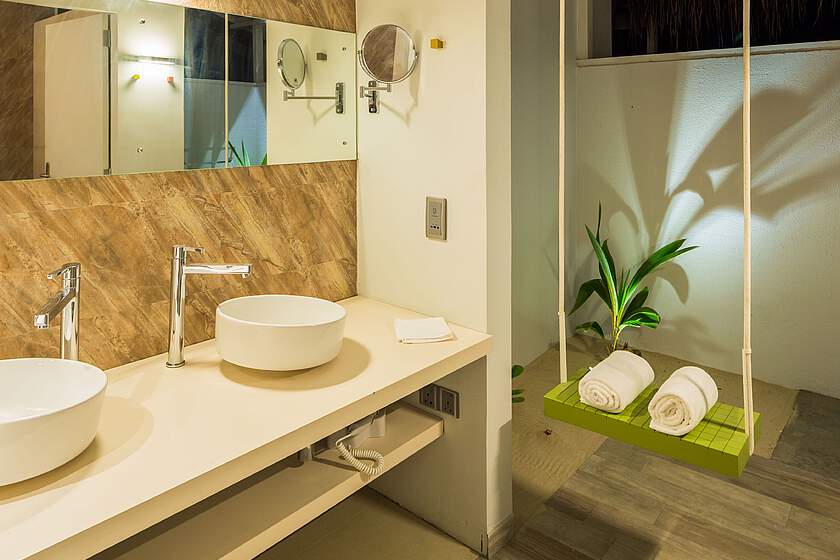 Cocoon Maldives Resort - Plážová vila