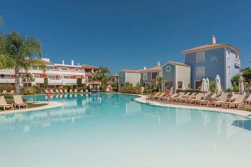 Cortijo del Mar Resort