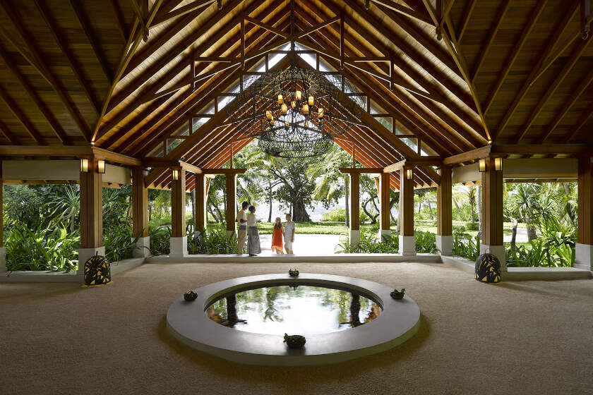 Dusit Thani Maldives