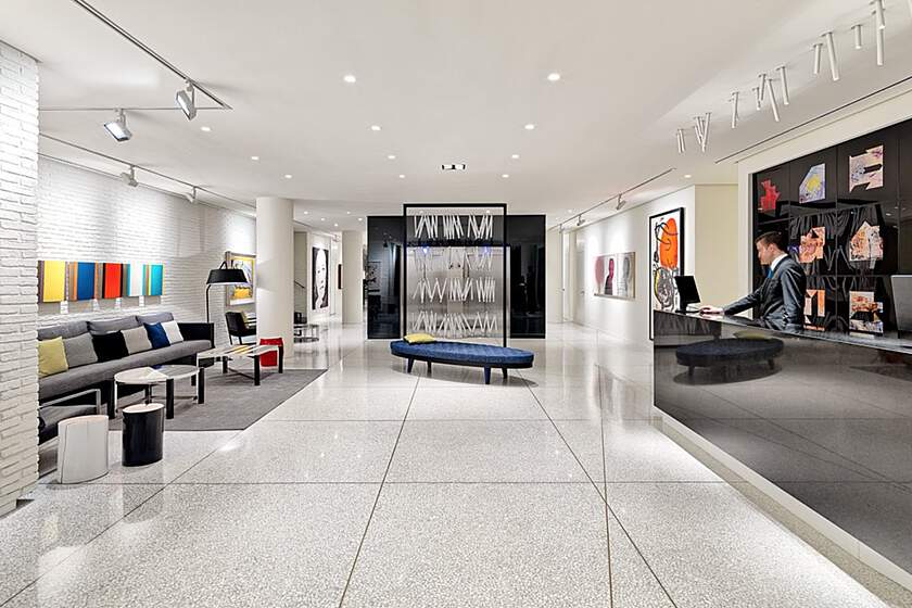 H10 Art Gallery Hotel