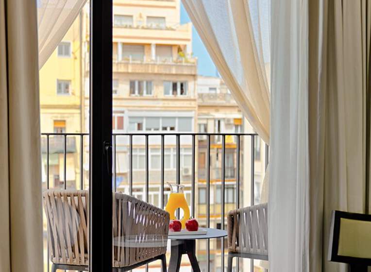 H10 Art Gallery Hotel