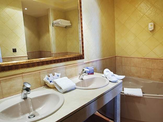 Hotel Amaragua - koupelna pokoje Junior Suite
