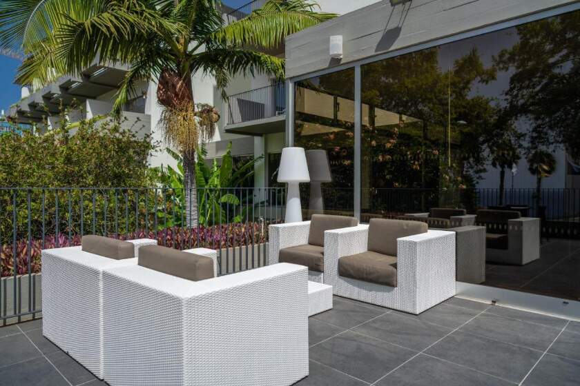 Hotel Girasol