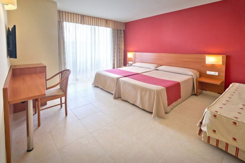 Hotel Montemar Maritim - třílůžkový pokoj