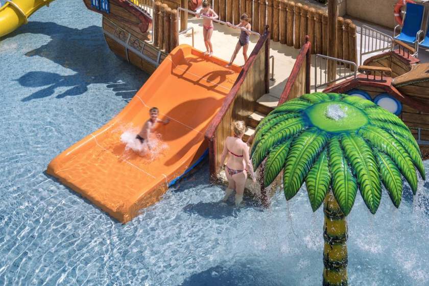 Hotel Oasis Park Splash
