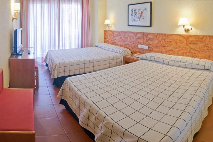 Hotel Palmasol - čtyrlůžkový pokoj