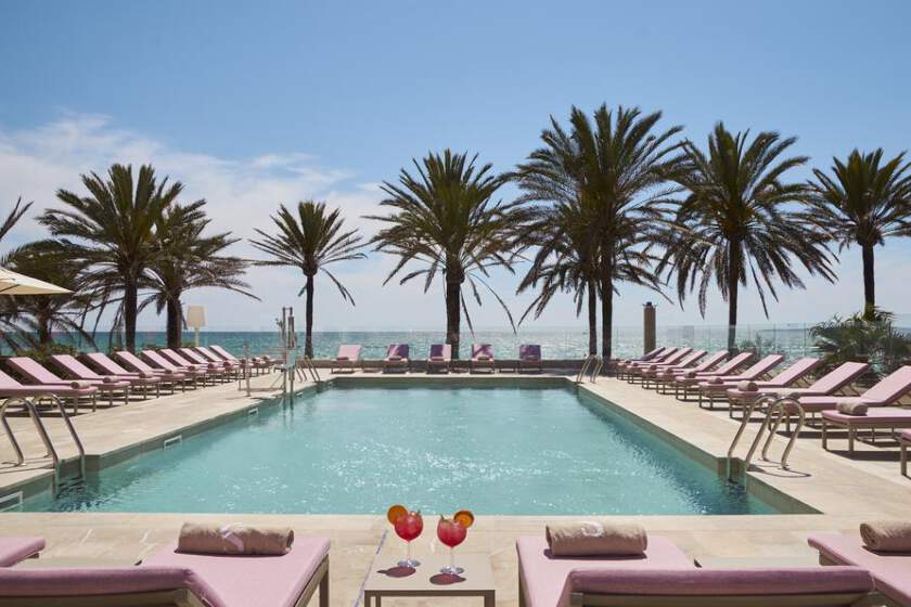 Hotel Pure Salt Garonda