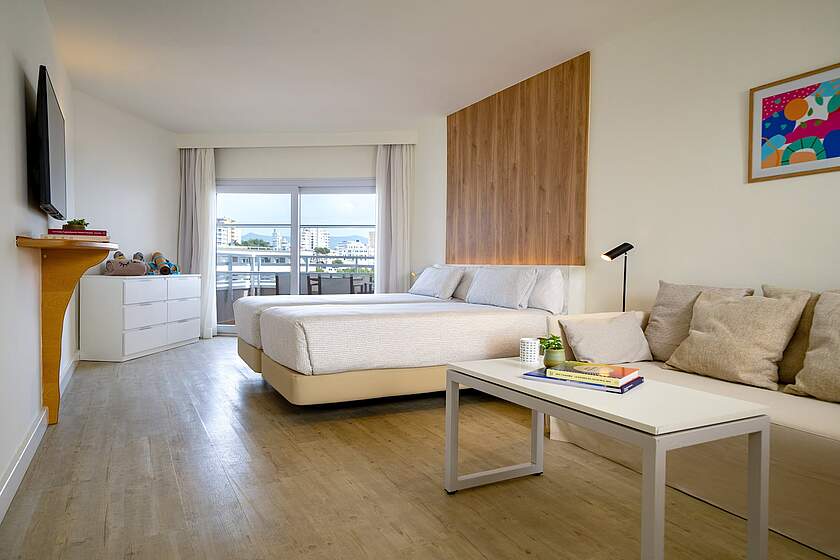 Innside by Meliá Wave Calviá