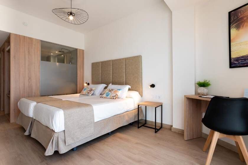 Las Arenas Hotel
