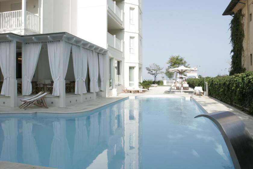 Le Rose Suite Hotel