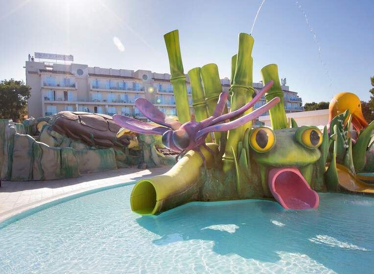 Mar Hotels Playa de Muro Suites