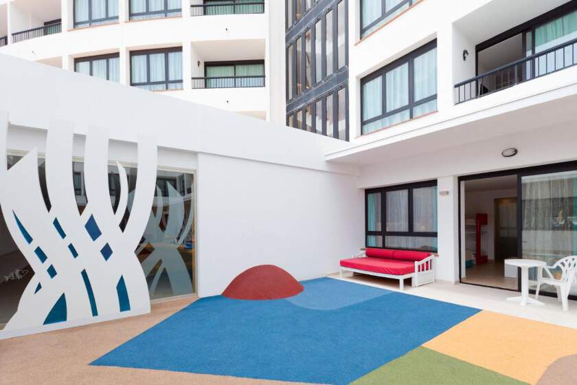 Marvell Club Hotel & Apartments