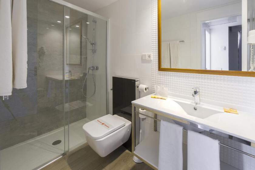 Marvell Club Hotel & Apartments