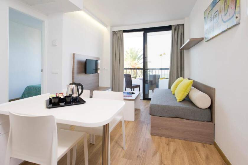 Marvell Club Hotel & Apartments