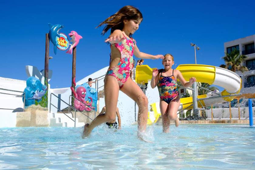 Marvell Club Hotel & Apartments