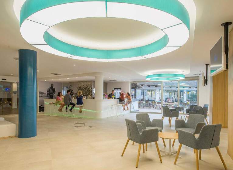 Marvell Club Hotel & Apartments