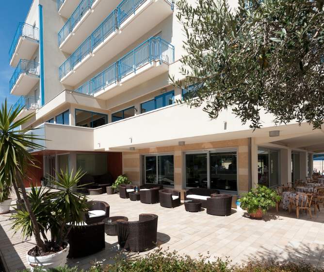 Miami Hotel