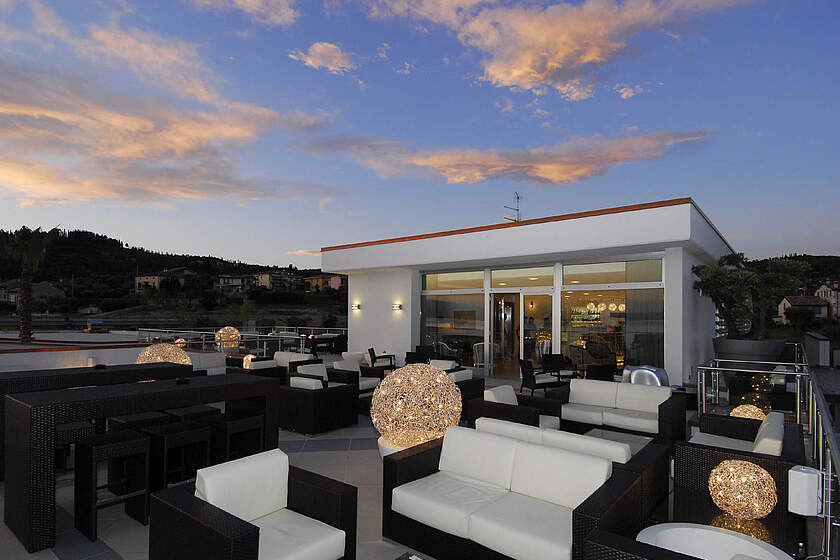 Parc Hotel Germano Suites - bar