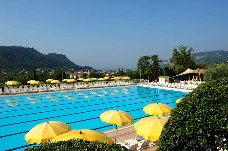 Resort Poiano Hotel - venkovní bazén