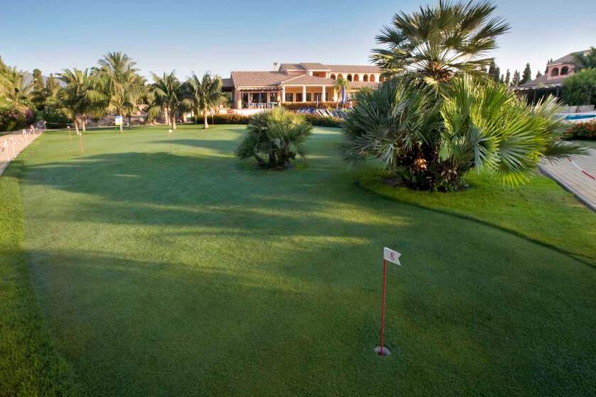 Rezidence Lantana Resort - 9jamkový putting green