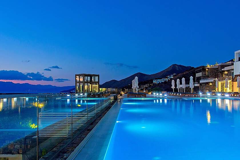 Royal Marmin Bay Boutique & Art Hotel