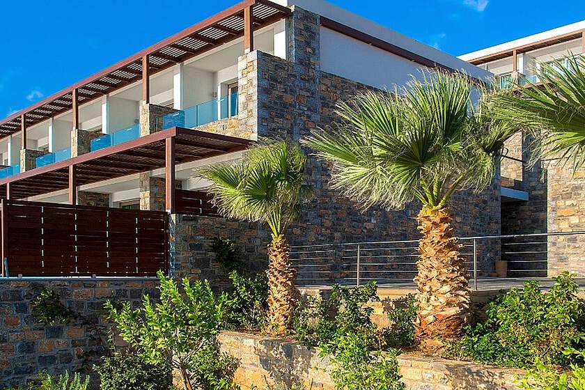 Royal Marmin Bay Boutique & Art Hotel