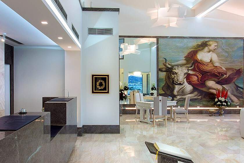 Royal Marmin Bay Boutique & Art Hotel