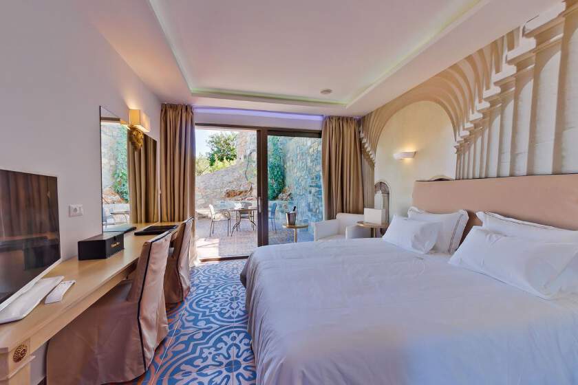 Royal Marmin Bay Boutique & Art Hotel