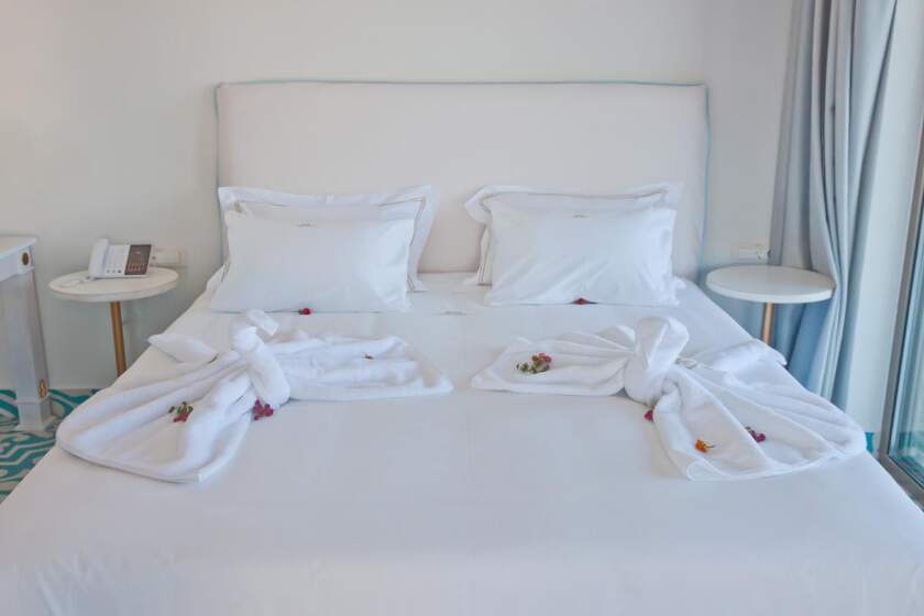 Royal Marmin Bay Boutique & Art Hotel