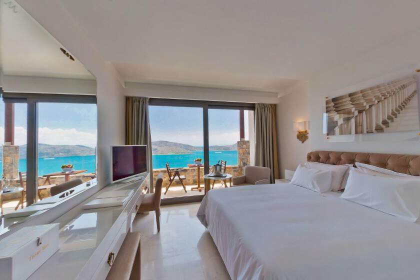 Royal Marmin Bay Boutique & Art Hotel