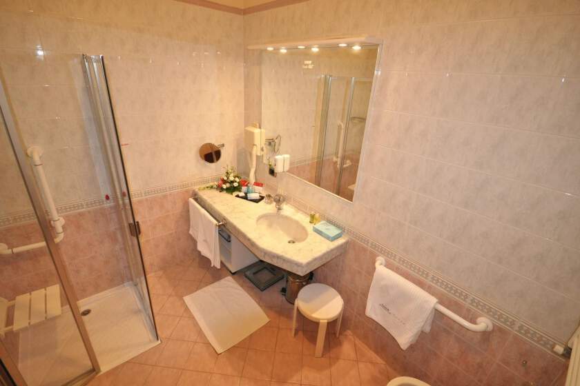 Savoy Beach Hotel & SPA