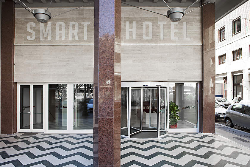 Smart Hotel