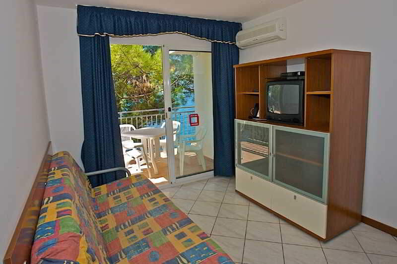 Verudela Beach Villa Resort