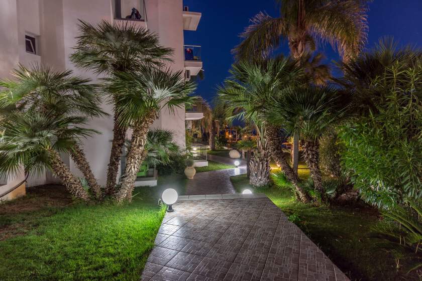 Zephyros Beach Boutique Hotel