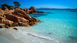 Bílé písečné pláže Sardinie